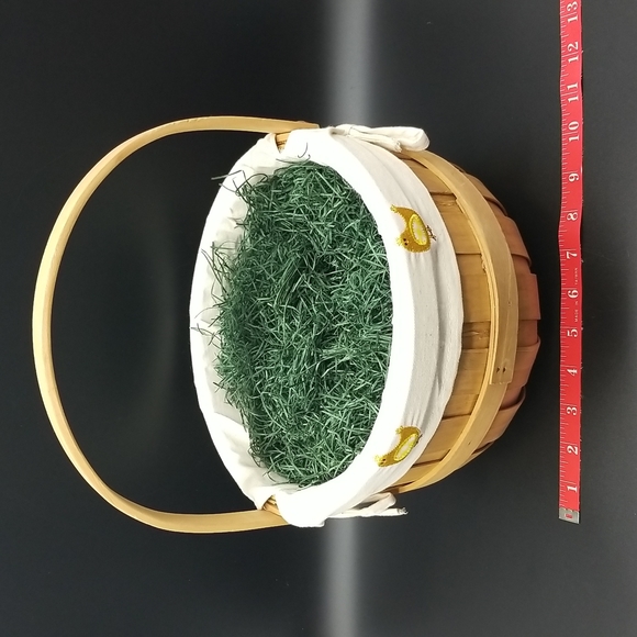 2 Decorative Wood Spring Baskets with 18 Decorative Eggs 5 Chicks & 1 Eggholder - Picture 8 of 15